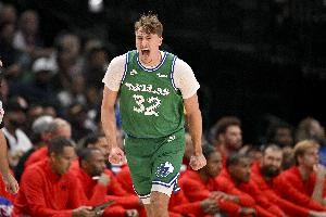 0失误控锋！弗拉格NBA首胜22分4板4助😤生涯首个20+！